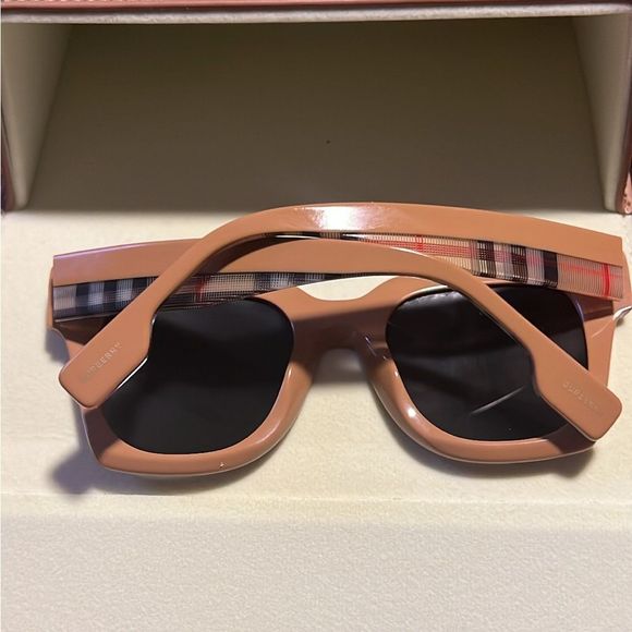 Authentic Burberry Kitty Sunnies main image 10